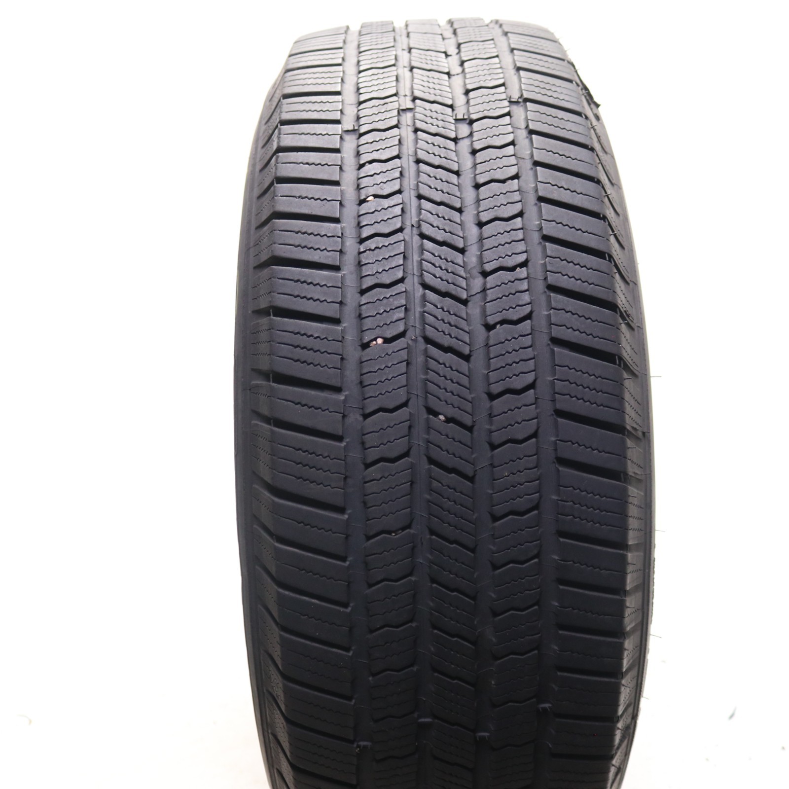 Set of 2 Used 265/70R17 Michelin Defender LTX M/S – 115T – 6-7/32 No Repairs