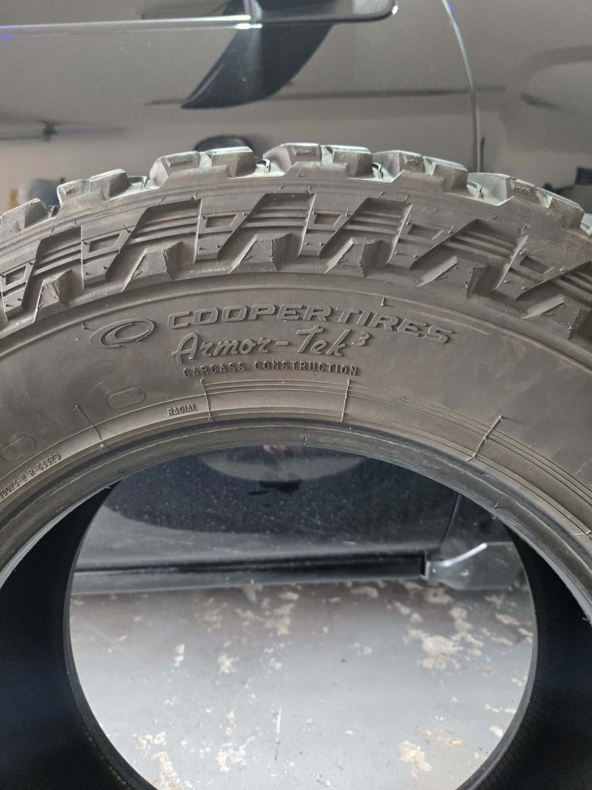 Cooper Discoverer ST Maxx LT265/70R18 124/121Q 10 BW Tire (QTY 4) 170098004
