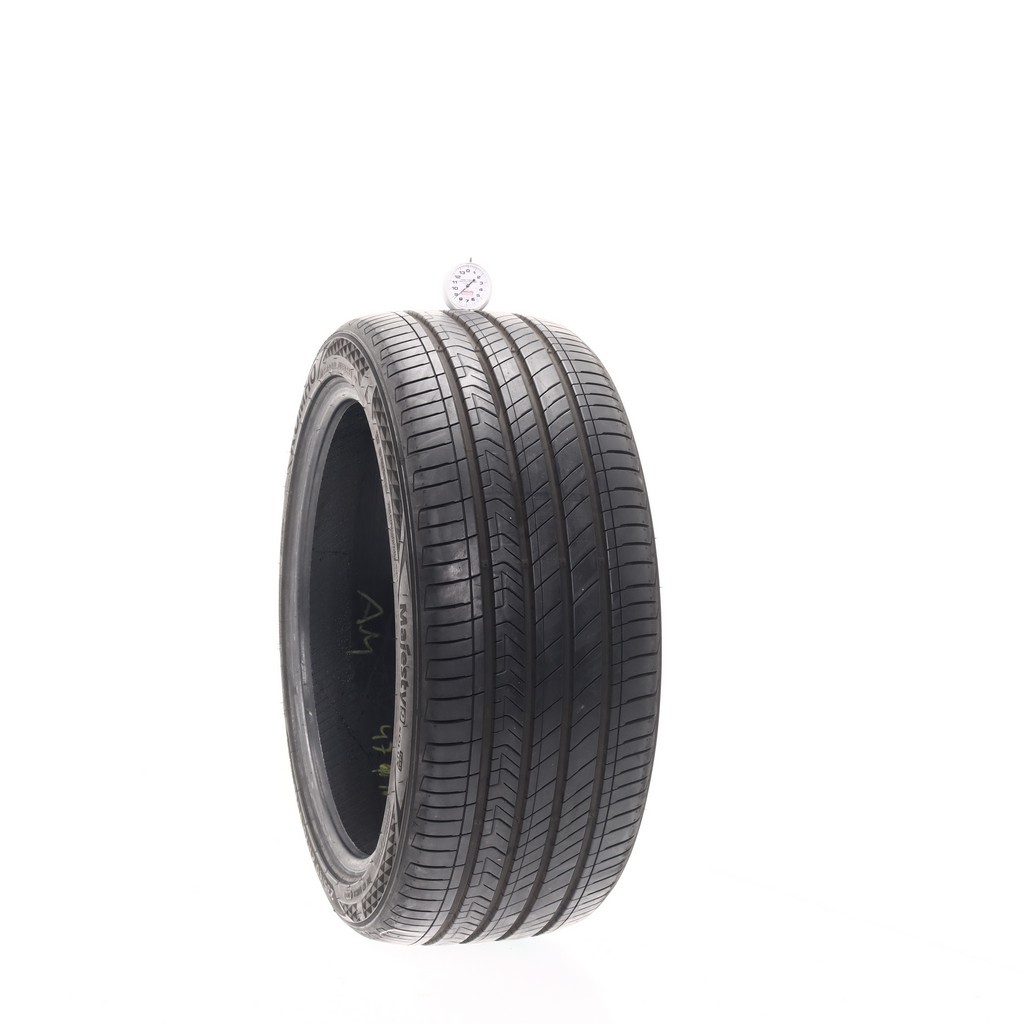 Set of (4) Used 235/40ZR18 Kumho Majesty 9 Solus TA91 95W – 7-8.5/32