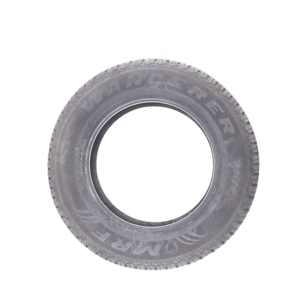 Used 235/65R17 MRF Wanderer A/T 104H – 11.5/32
