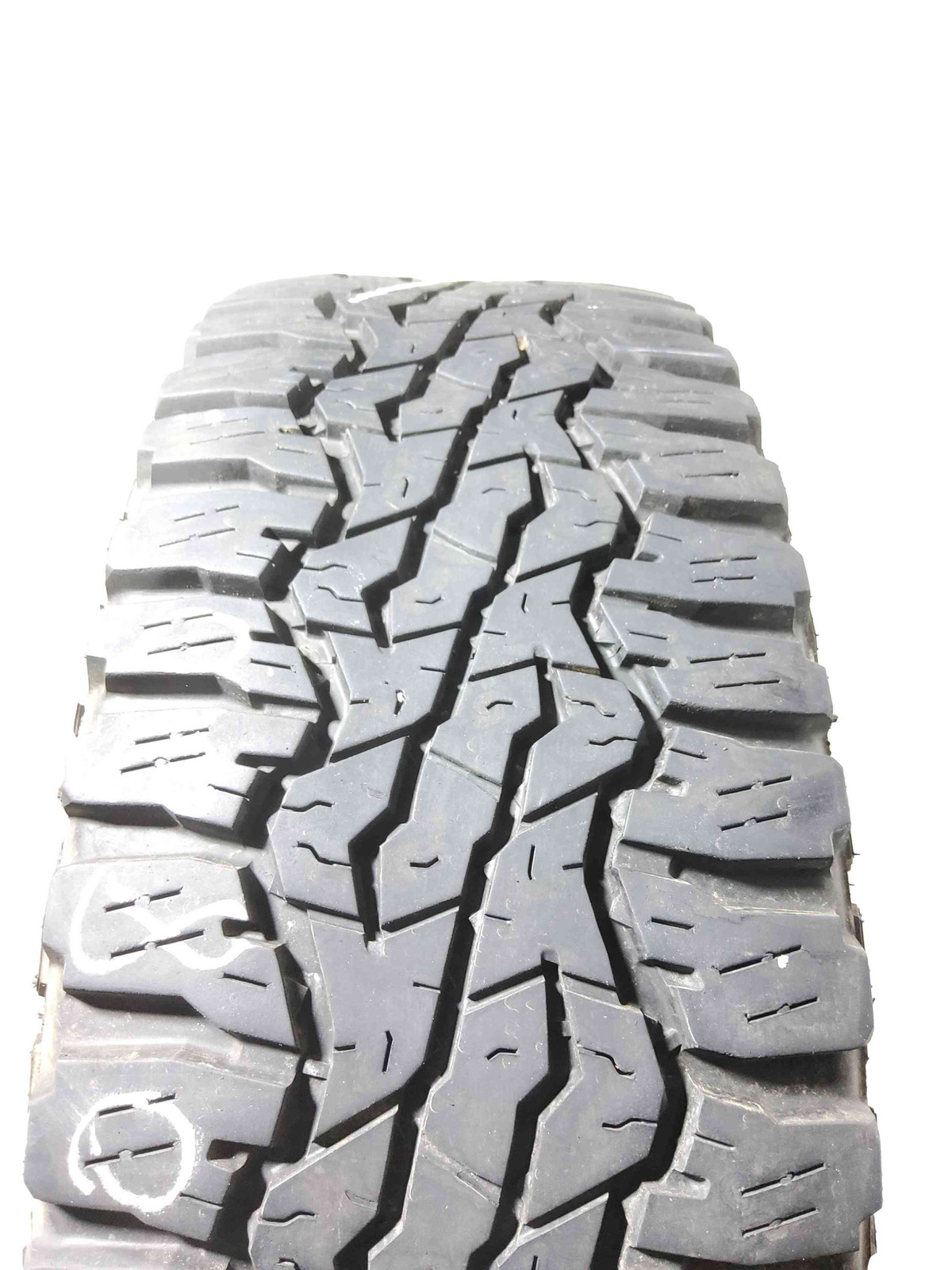 LT265/70R17 Goodyear Wrangler UltraTerrain AT 121 Q Used 8/32nds