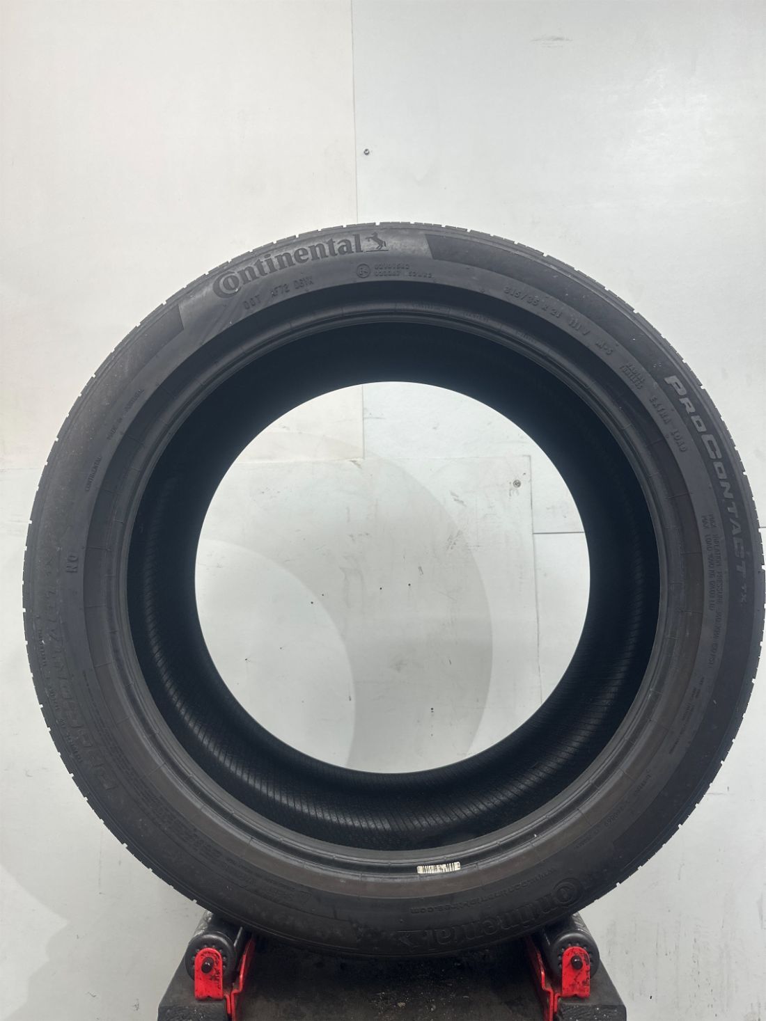 1 Continental ProContact TX Used Tire P315/35R21 3153521 315/35/21 8/32