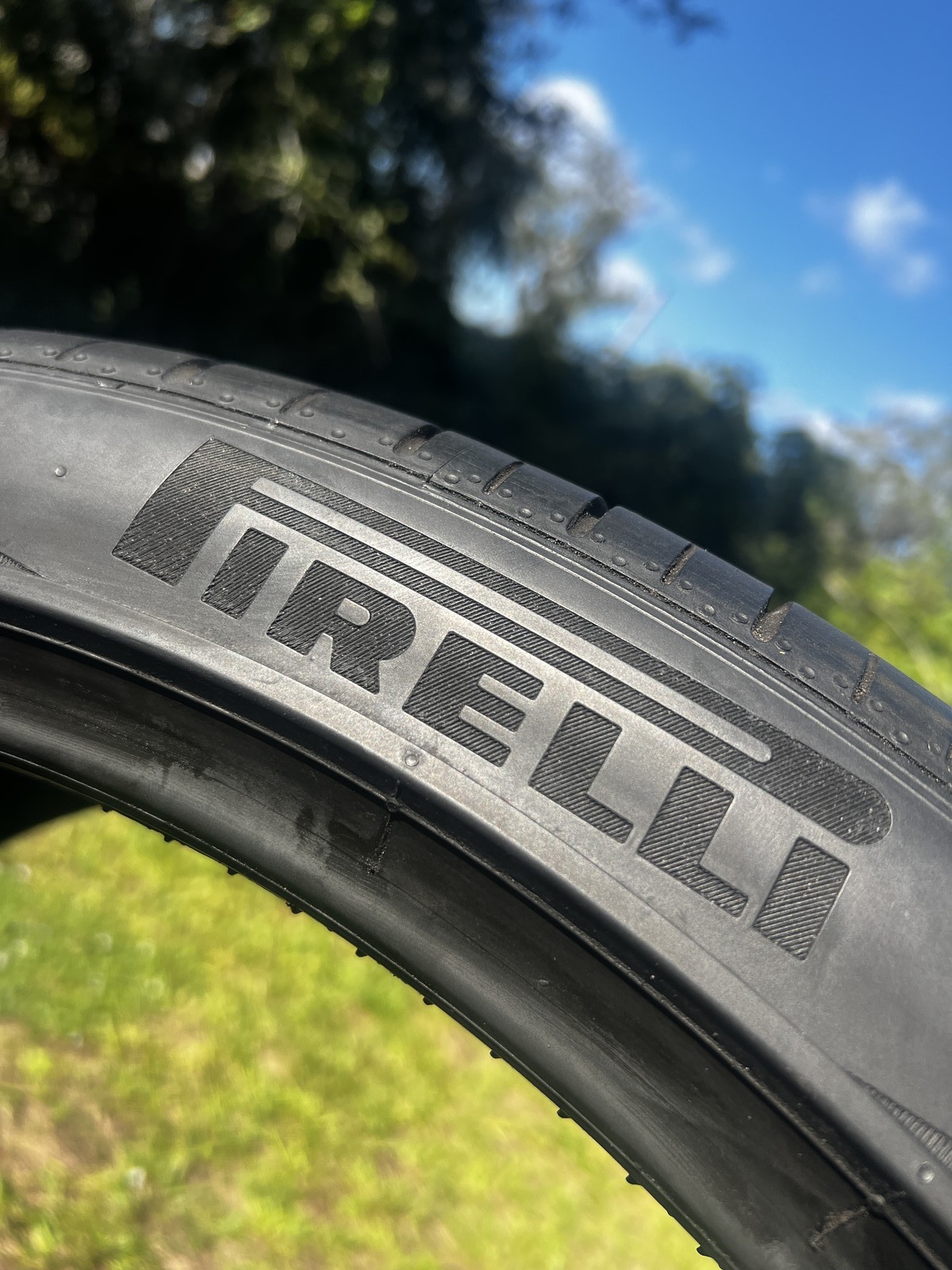 1 Pirelli P Zero PZ4 Lamborghini Urus 325/30ZR23 109Y DOT.1323 5/32 No Patch