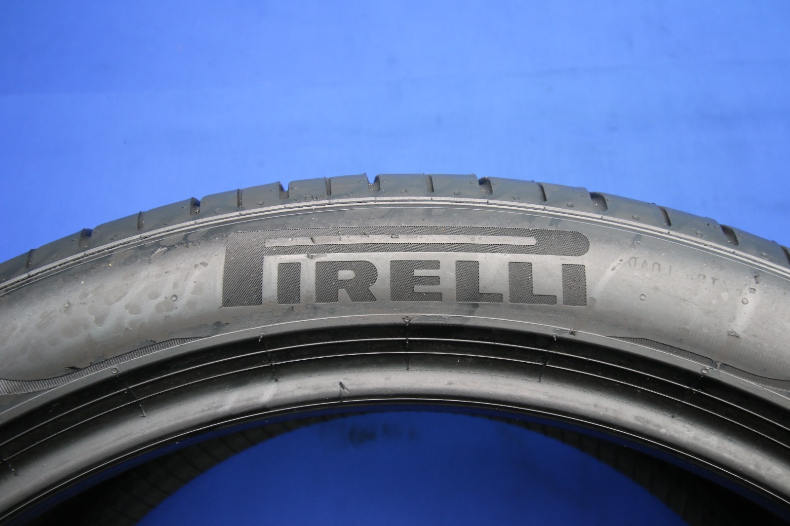1 Used Pirelli Pzero MGT1 PZ4 265/40ZR21 265/40/21 2654021 105Y