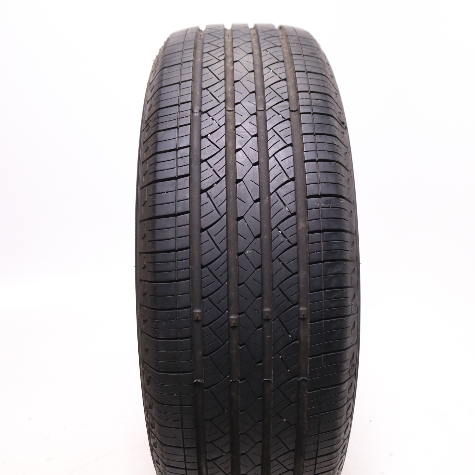 Used 235/70R16 Arroyo Eco Pro H/T – 106H – 9.5/32