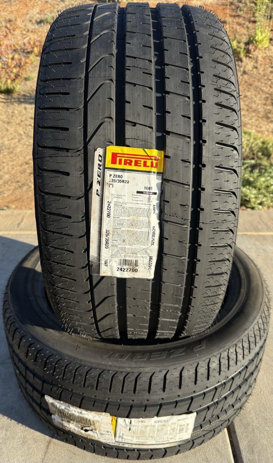 Set of TWO BRAND NEW 325/35R20 108Y Pirelli P Zero BMW X5M X6M Tires 3253520