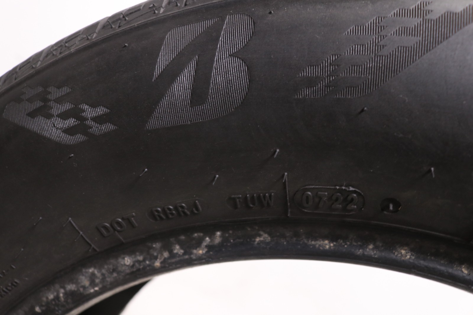 Set of 2 Used 235/60R17 Bridgestone Turanza Quiet Track – 102H – 6.5-7/32