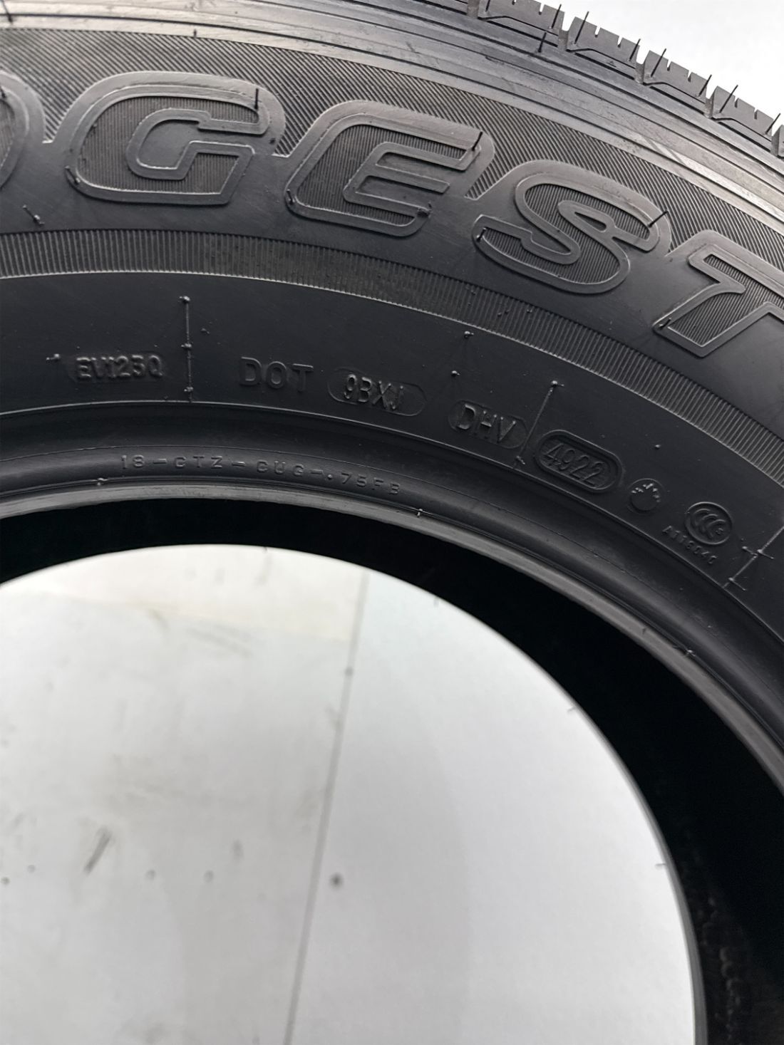 Used P255/70R18 Bridgestone Dueler H/T 113 T – 11/32