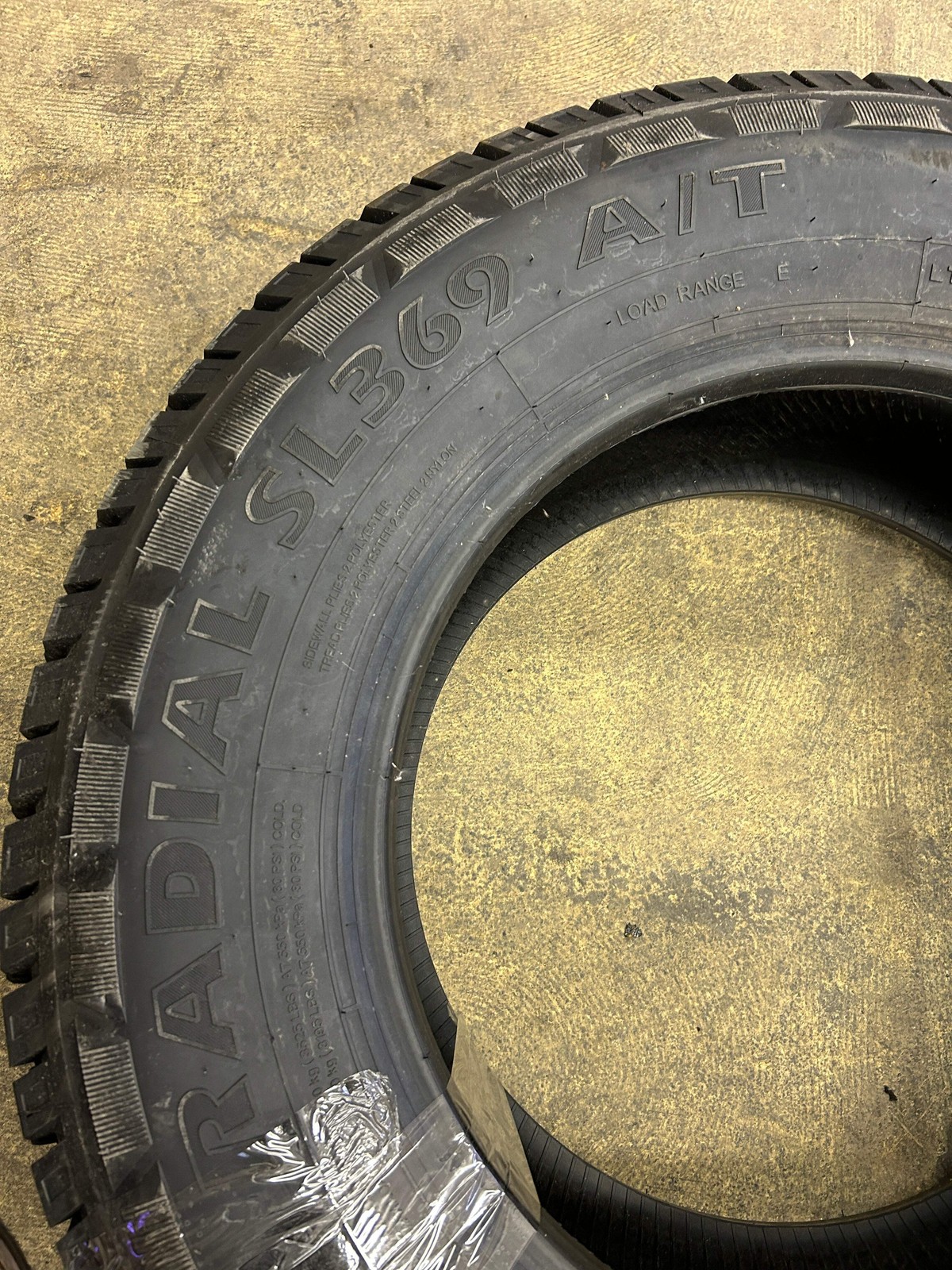 WESTLAKE RADIAL SL369 A/T BSW LT 265 70 18 124/121R 10PLY ALL TERRAIN TIRE 22815