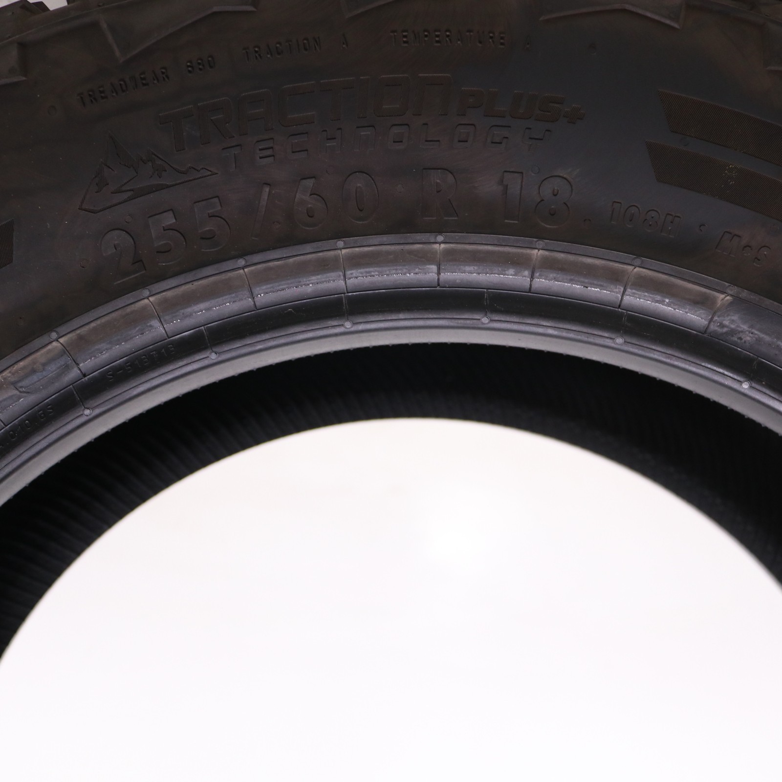 Set of 2 Used 255/60R18 Continental CrossContact ATR – 108H – 11-11.5/32