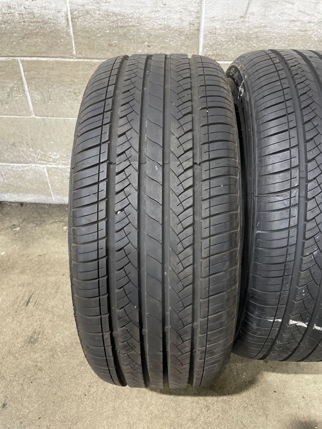 2x P255/45R20 West Lake SA-07 9/32 105 W Used Tires 2554520