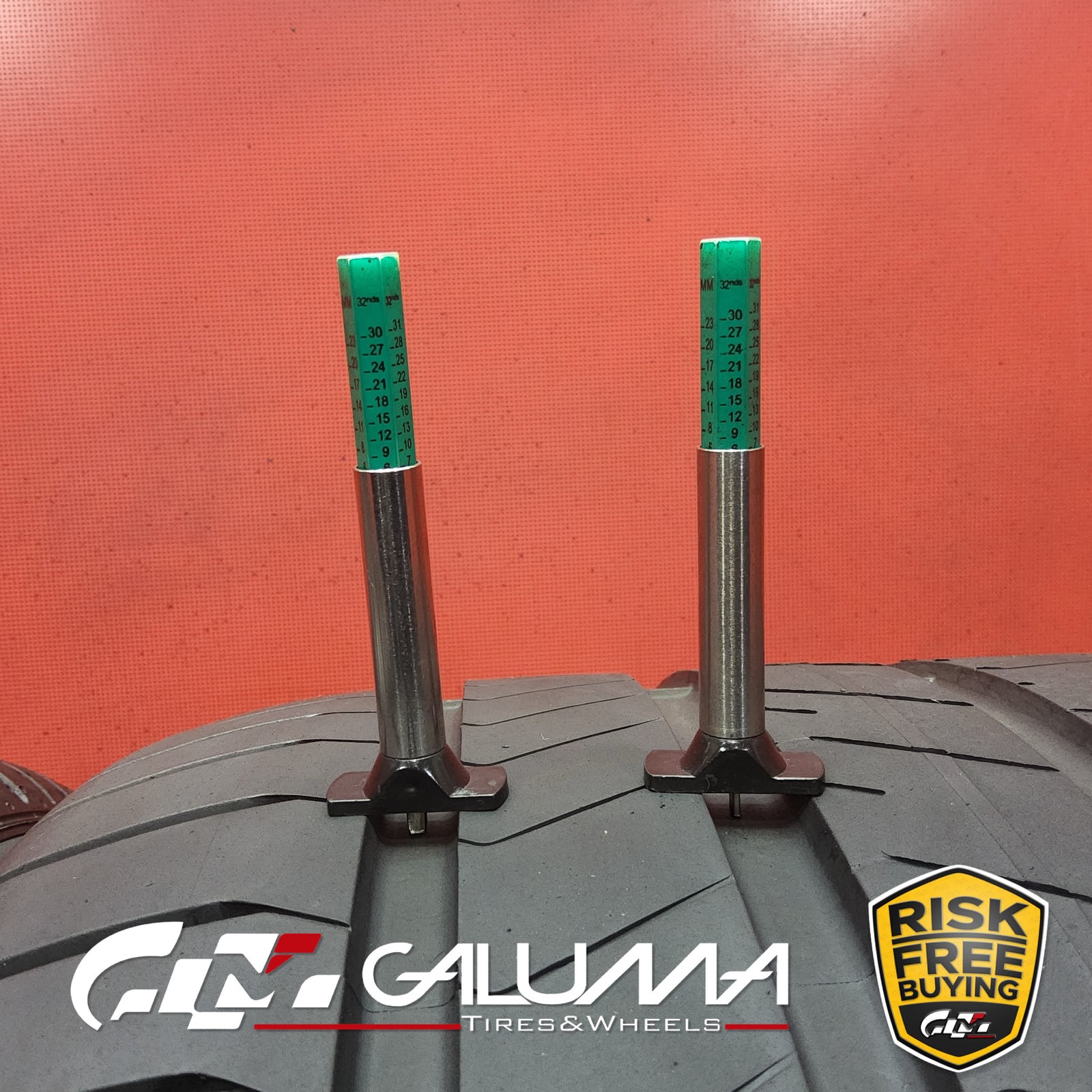 Set of 2 Tires LikeNEW Pirelli P Zero PZ4 NA1 305/30ZR21 305/30/21 3053021 92284
