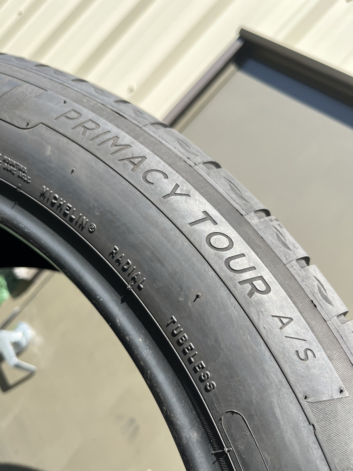 Set Of 2 Michelin Primacy Tour A/S MO 315/40R21 111H DOT.1323 7/32 NO Patch