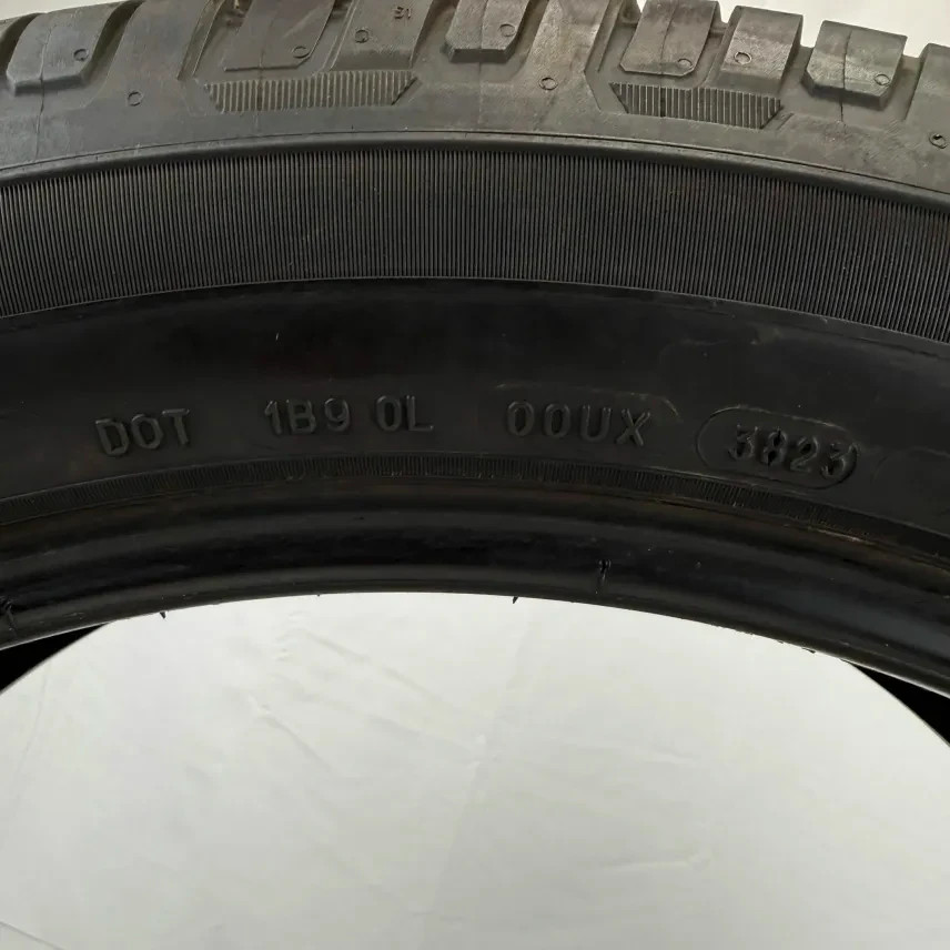 Used 285/45R22 Michelin Defender LTX M/S 2 114H 10/32 (DOT 23)
