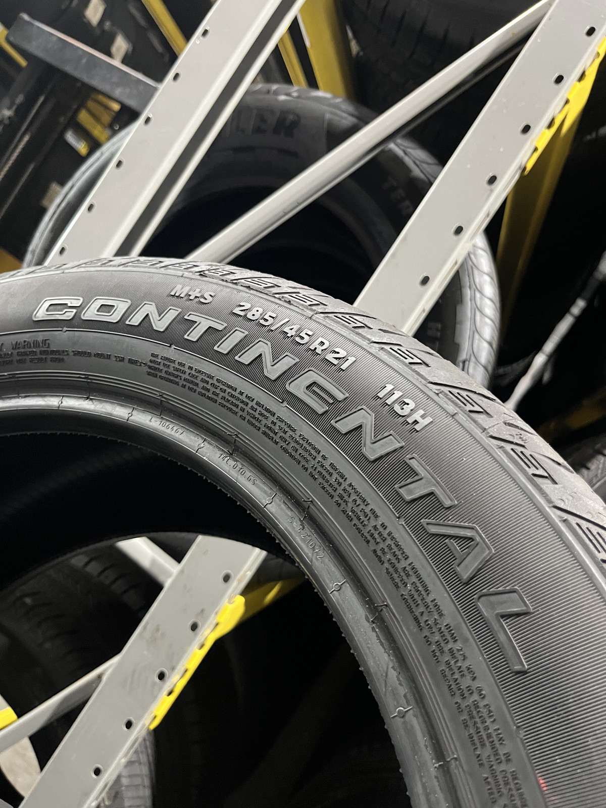 1 Continental CrossContact LX Sport SSR ★ BMW 285/45R21 113H DOT.3724 NO Patch