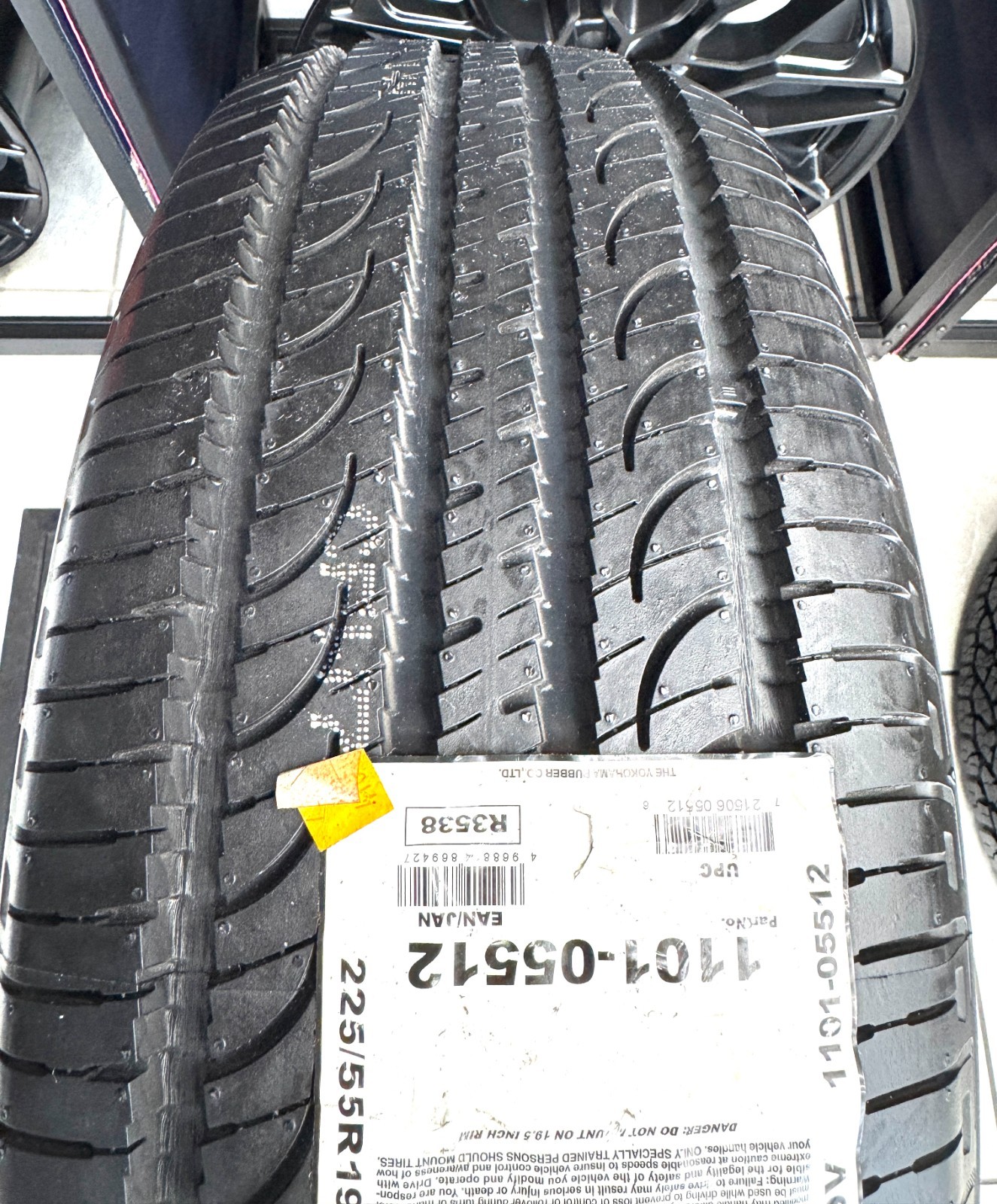 SET (4) 225/55R19 99V Yokohama Geolandar CV G055 NEW/32.