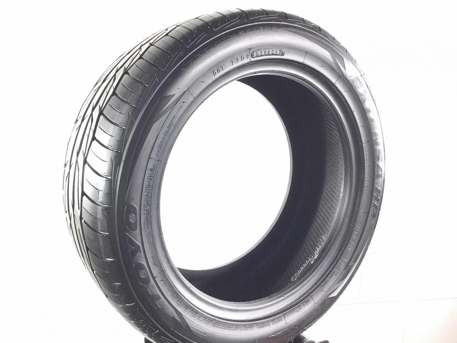 P255/45R17 Toyo Extensa HP II 98 W Used 9/32nds