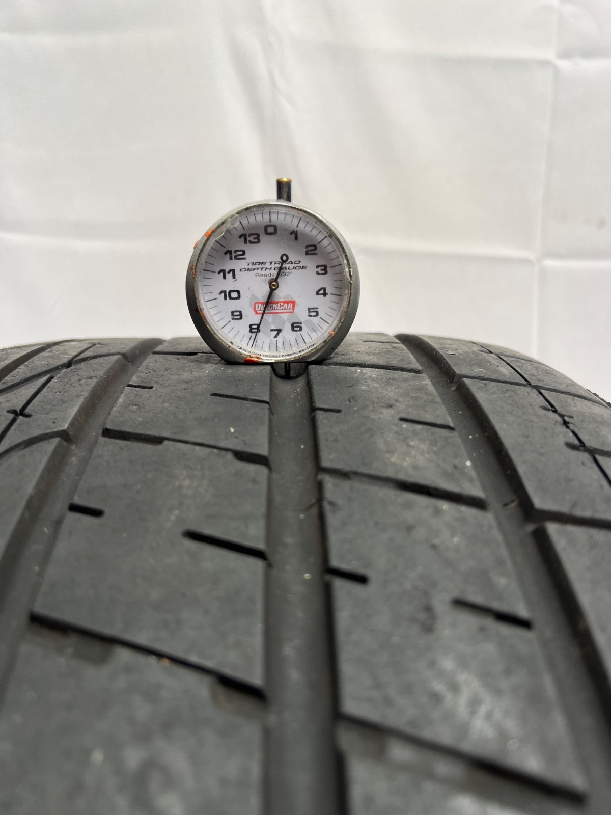 1 – NO REPAIRS 265/30ZR19 XL (93Y) Pirelli P Zero Corsa Asimmetrico 2 (F) – 4097