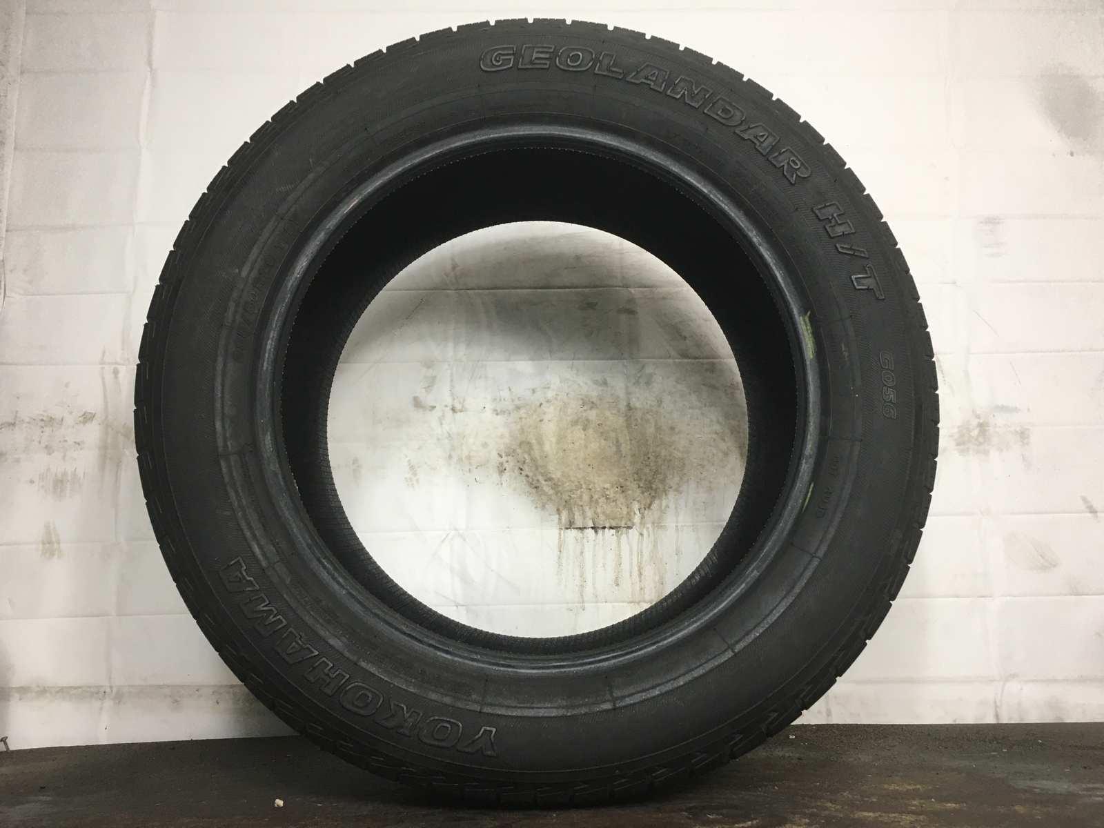 [1] Yokohama Geolandar H/T G056 P285/50R20 285 50 20 Tire – Driven Once