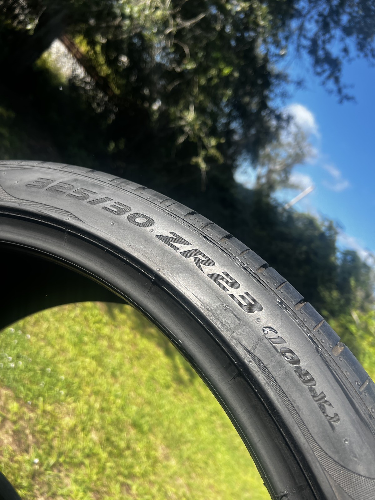1 Pirelli P Zero PZ4 Lamborghini Urus 325/30ZR23 109Y DOT.1323 5/32 No Patch