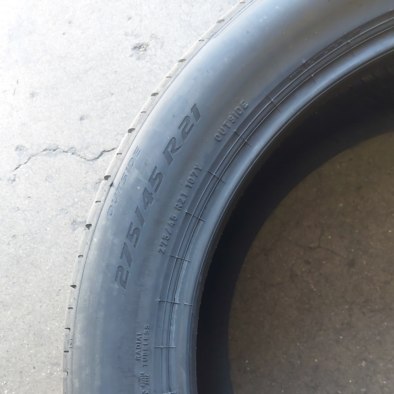 New tire 275/45R21 Pirelli P-Zero PZ5 107Y SL Black Wall