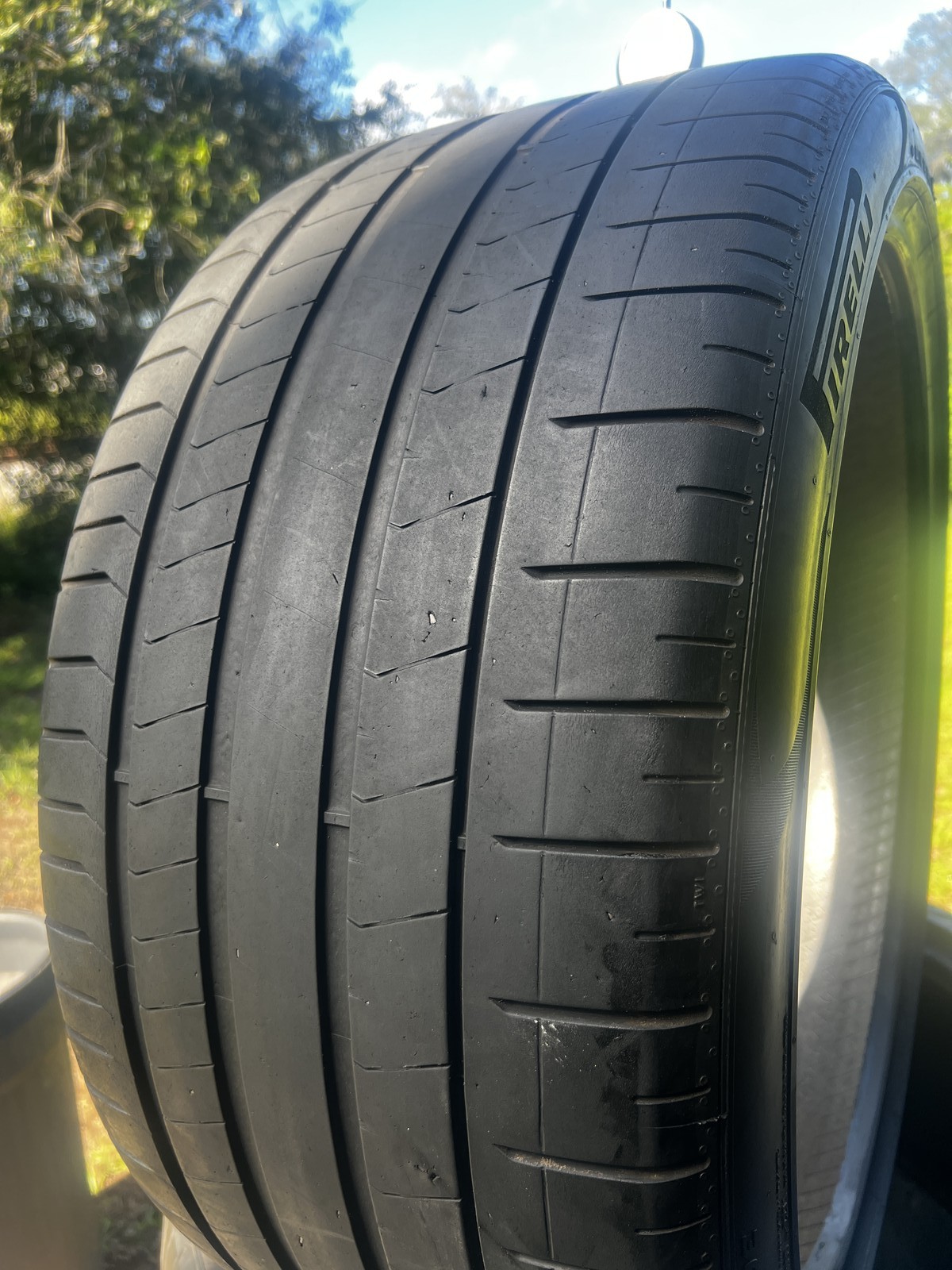 1 Pirelli P Zero PZ4 Lamborghini Urus 325/30ZR23 109Y DOT.1323 5/32 No Patch