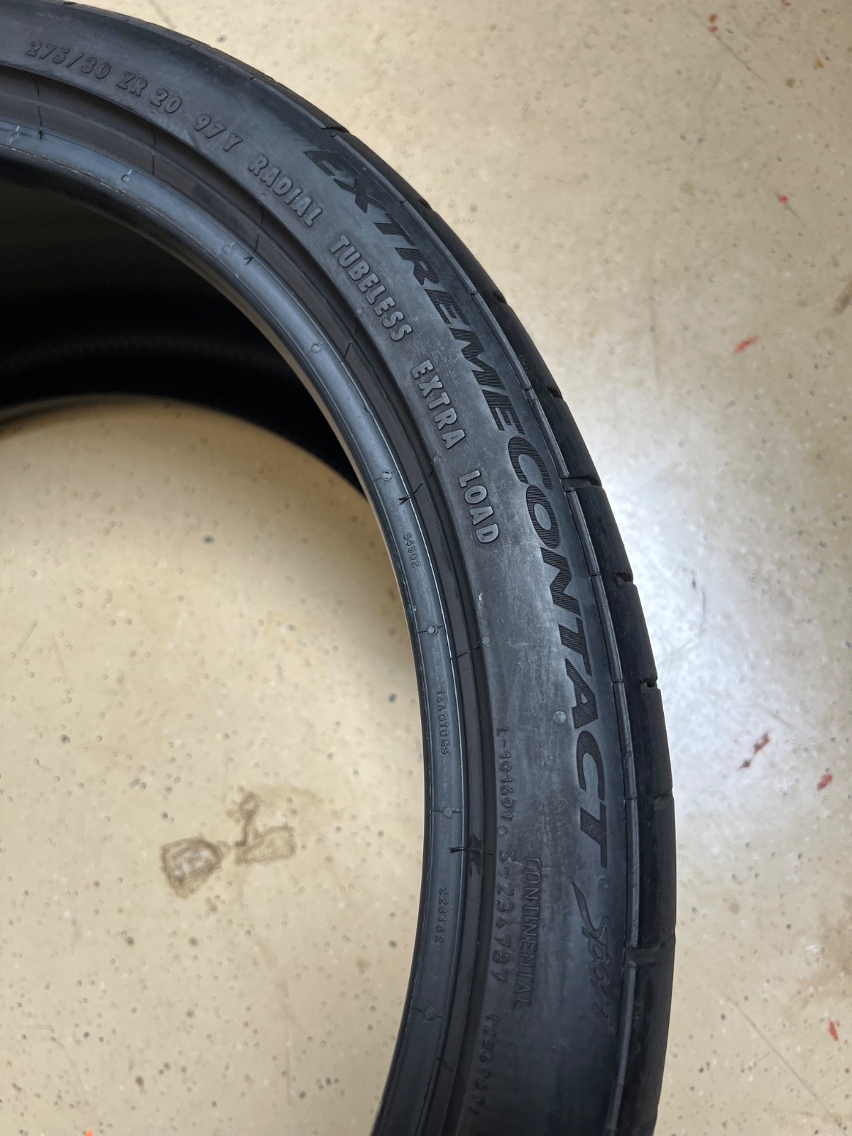 2 – NO REPAIRS 275/30ZR20 XL (97Y) Continental ExtremeContact Sport – 7149