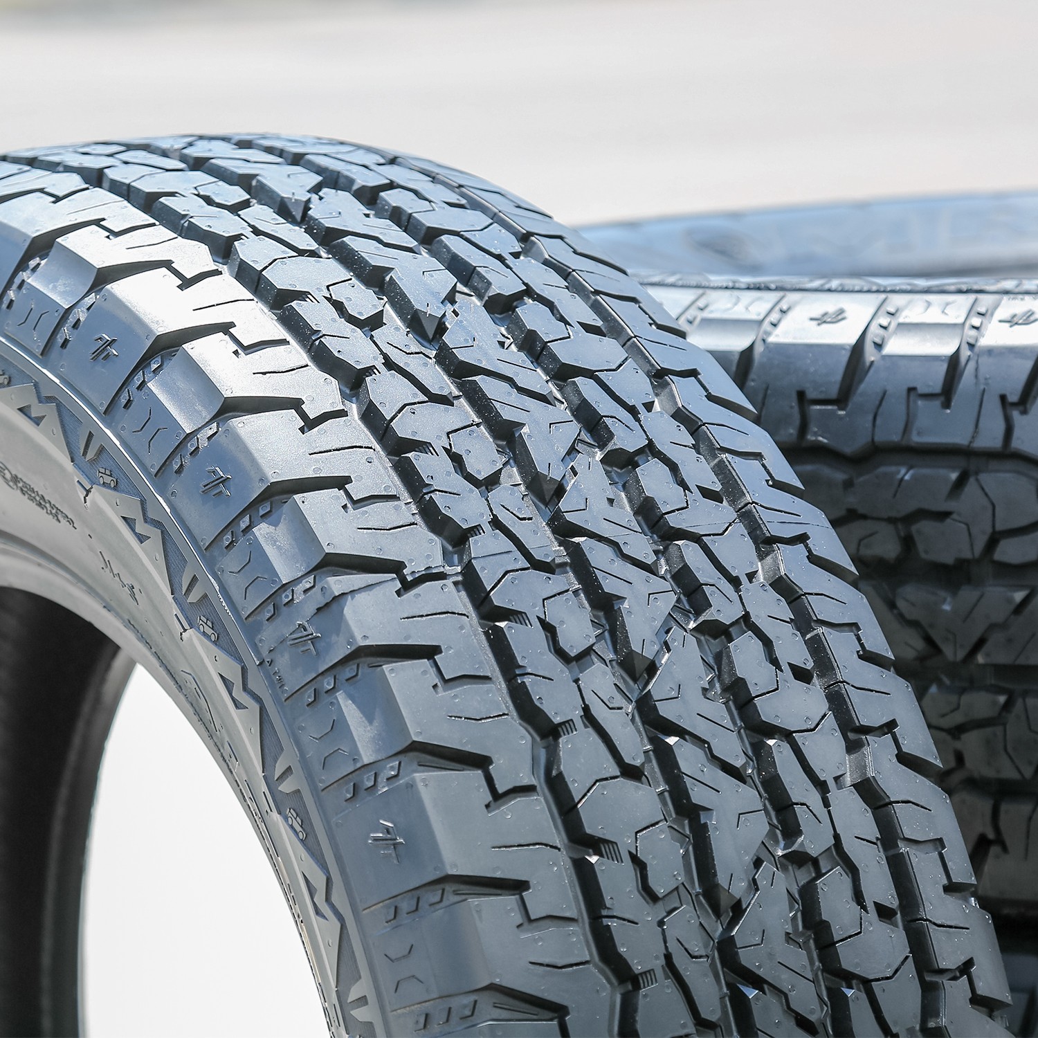 Tire 255/65R18 MRF Wanderer A/T AT All Terrain 111T