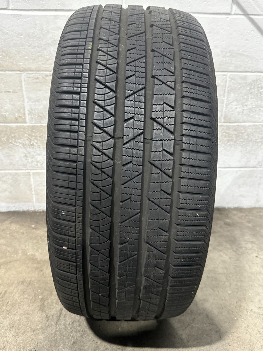 1x P285/45R21 Continental Cross Contact LX Sport AO 9/32 113 H Used Tire 2854521