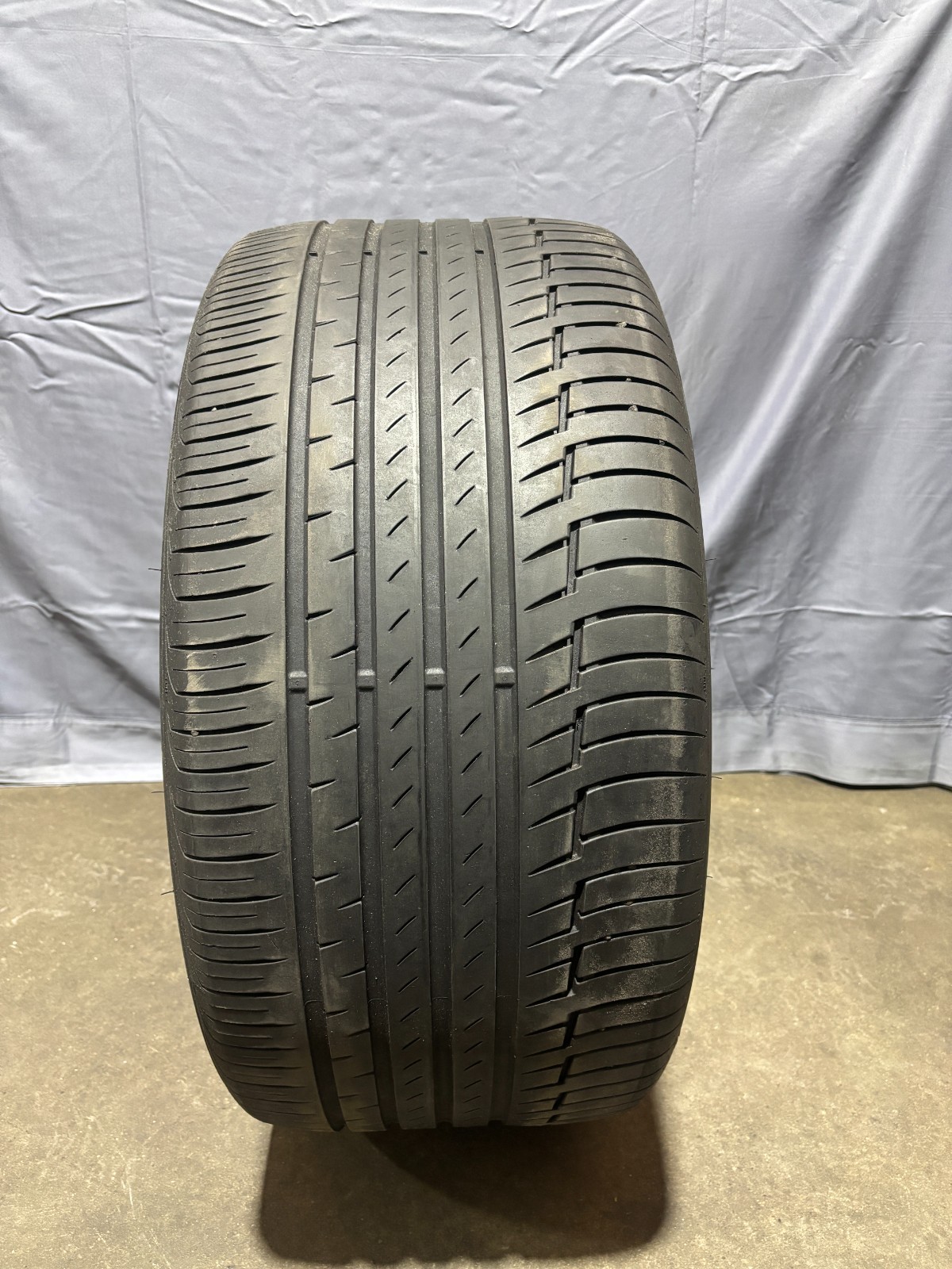 1(One) 315/35R22 Continental PremiumContact6 SSR RSC 111Y – 6/32″ 3153522