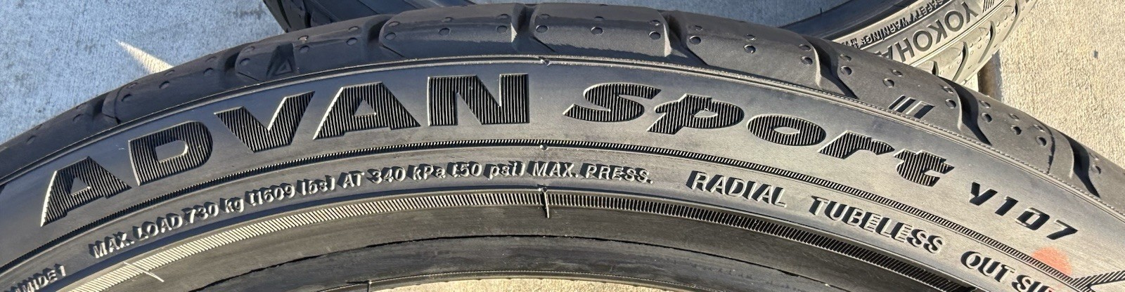 Set of TWO BRAND NEW 275/30ZR20 (97Y) Yokohama ADVAN Sport V107 Tires 2753020