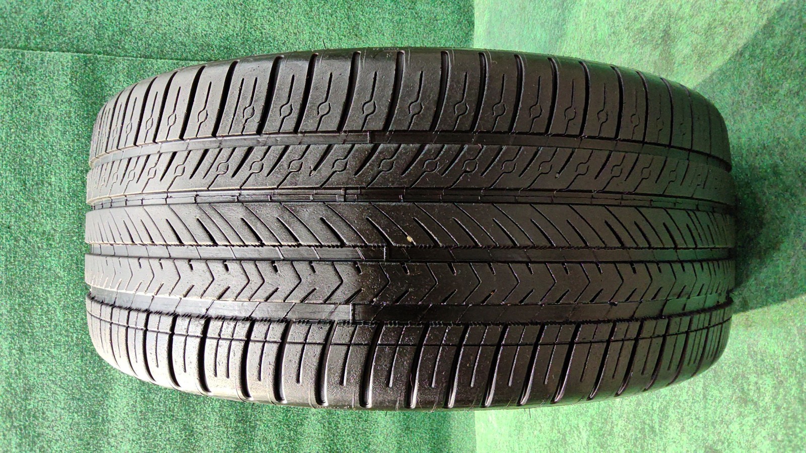 Michelin Pilot Sport All Season 4 Tire 21′ 255/40