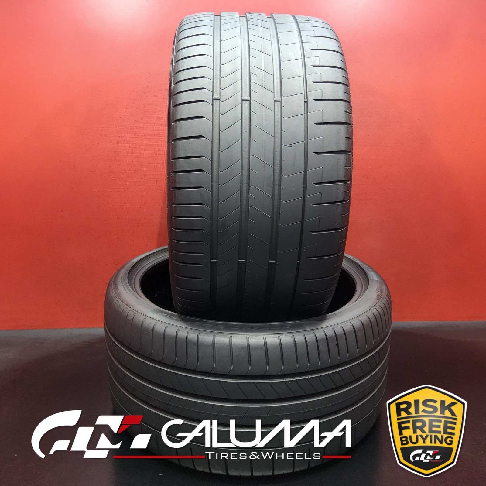 Set of 2 Tires LikeNEW Pirelli P Zero PZ4 NA1 305/30ZR21 305/30/21 3053021 92284