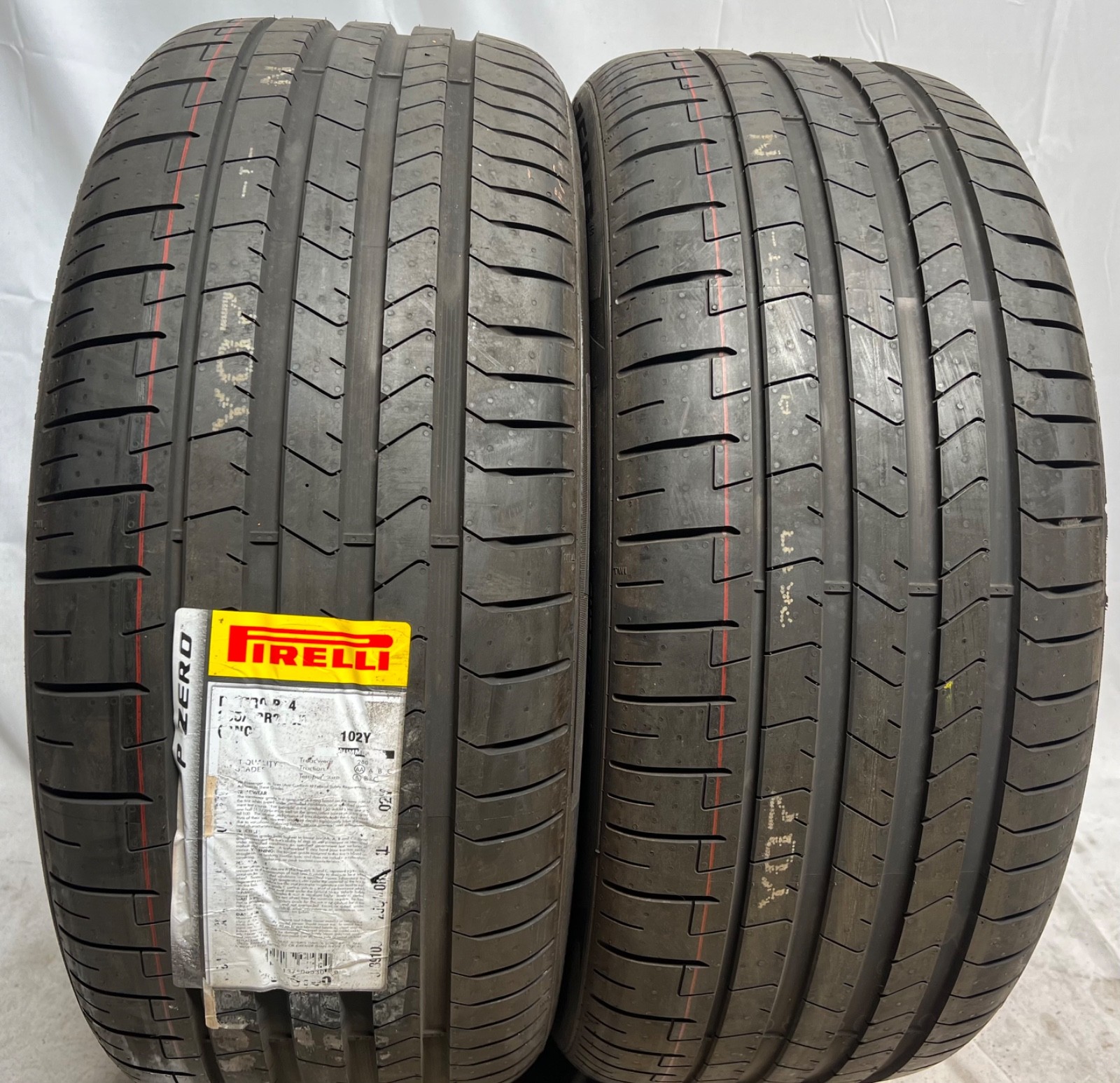 2 – NEW 255/40R21 XL (102Y) Pirelli P Zero PZ4 SEAL PNCS (*) BMW OEM – 7094