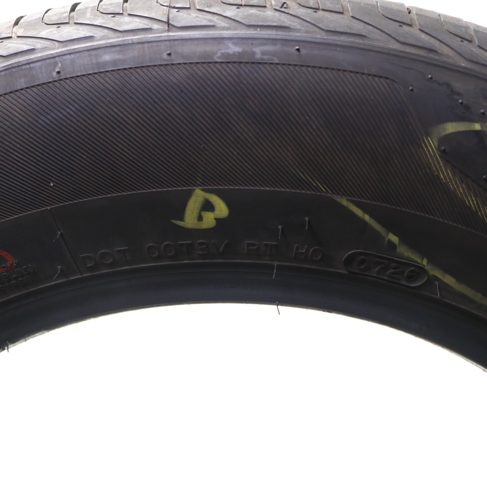 Set of 2 Used 235/60R18 Hankook DynaPro HP2 – 103H – 6.5-7/32 No Repairs