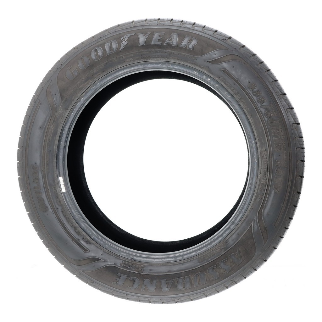 Used 235/60R18 Goodyear Assurance Outlast 103V – 9.5/32