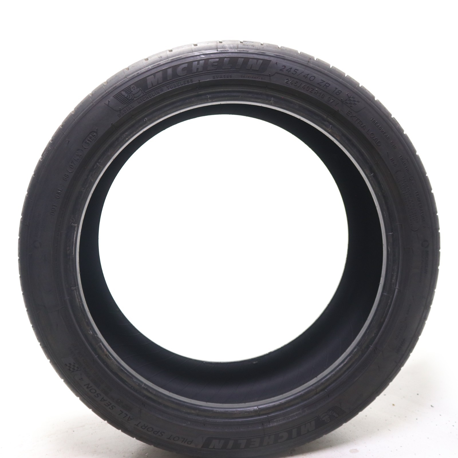 Set of 2 Used 245/40ZR18 Michelin Pilot Sport All Season 4 – 97Y – 8/32