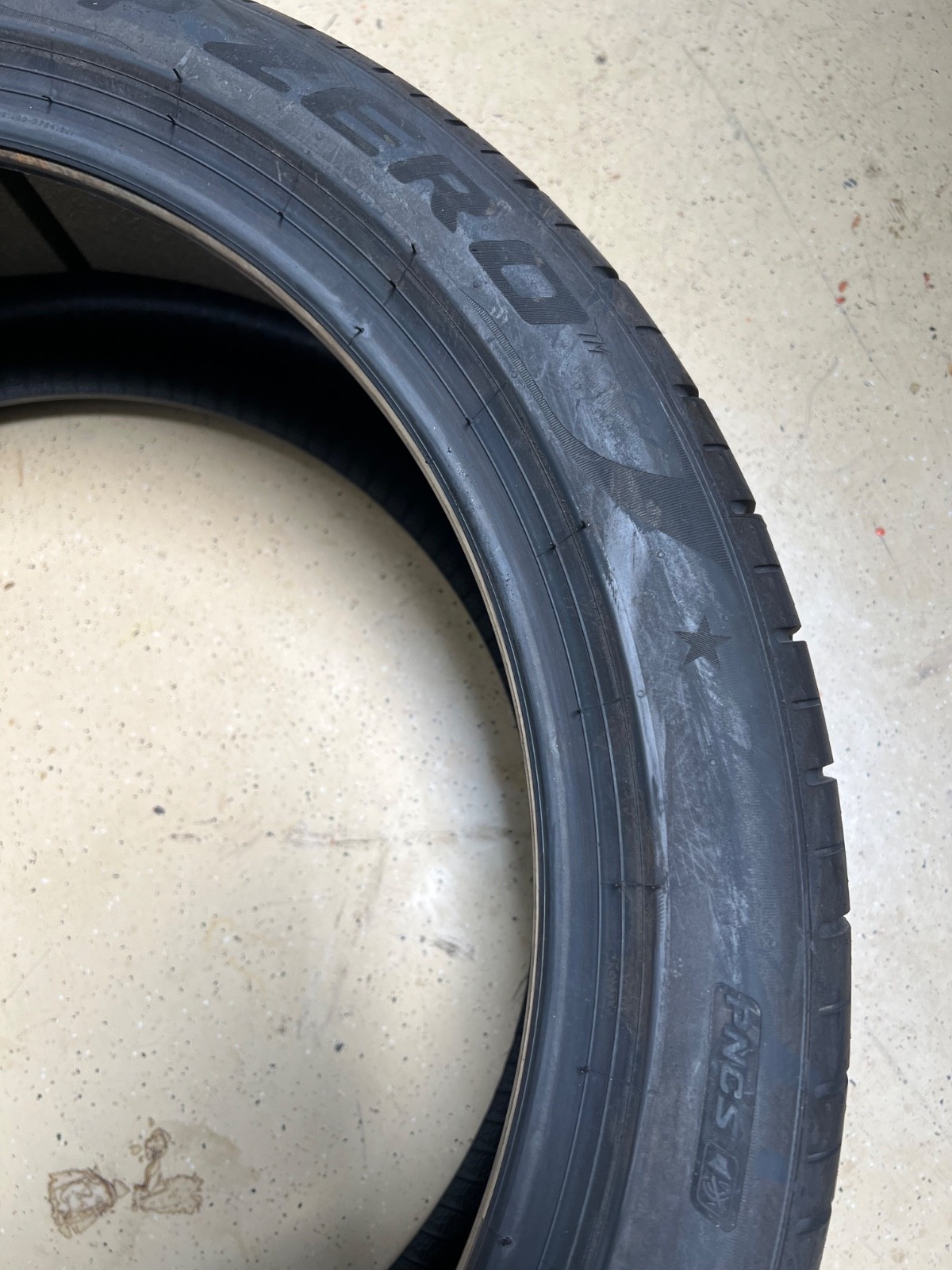 2 – NEW 255/40R21 XL (102Y) Pirelli P Zero PZ4 SEAL PNCS (*) BMW OEM – 7094