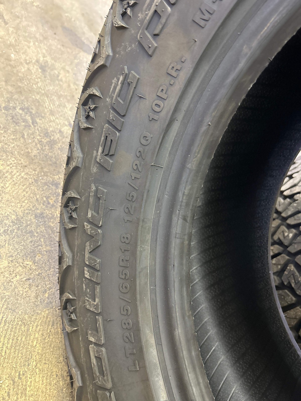 RBP REPULSOR X/T RX BSW LT 285 65 18 125/122Q 10PLY RUGGED TIRE RBPSTXT1865010