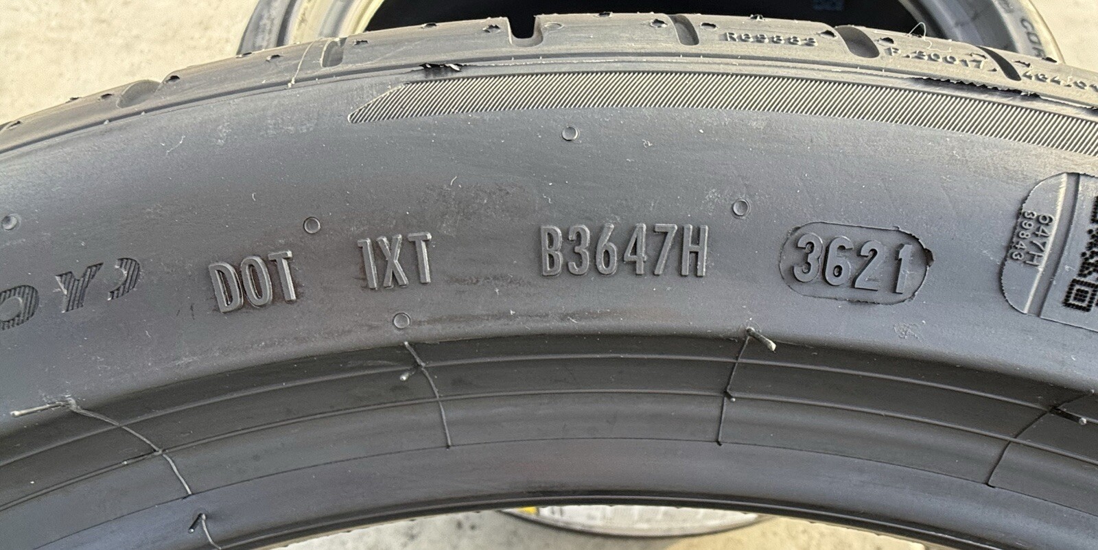 TWO NEW 275/35ZR19 Pirelli P Zero Corsa PZC4 Tires Like Michelin Cup 2 2753519