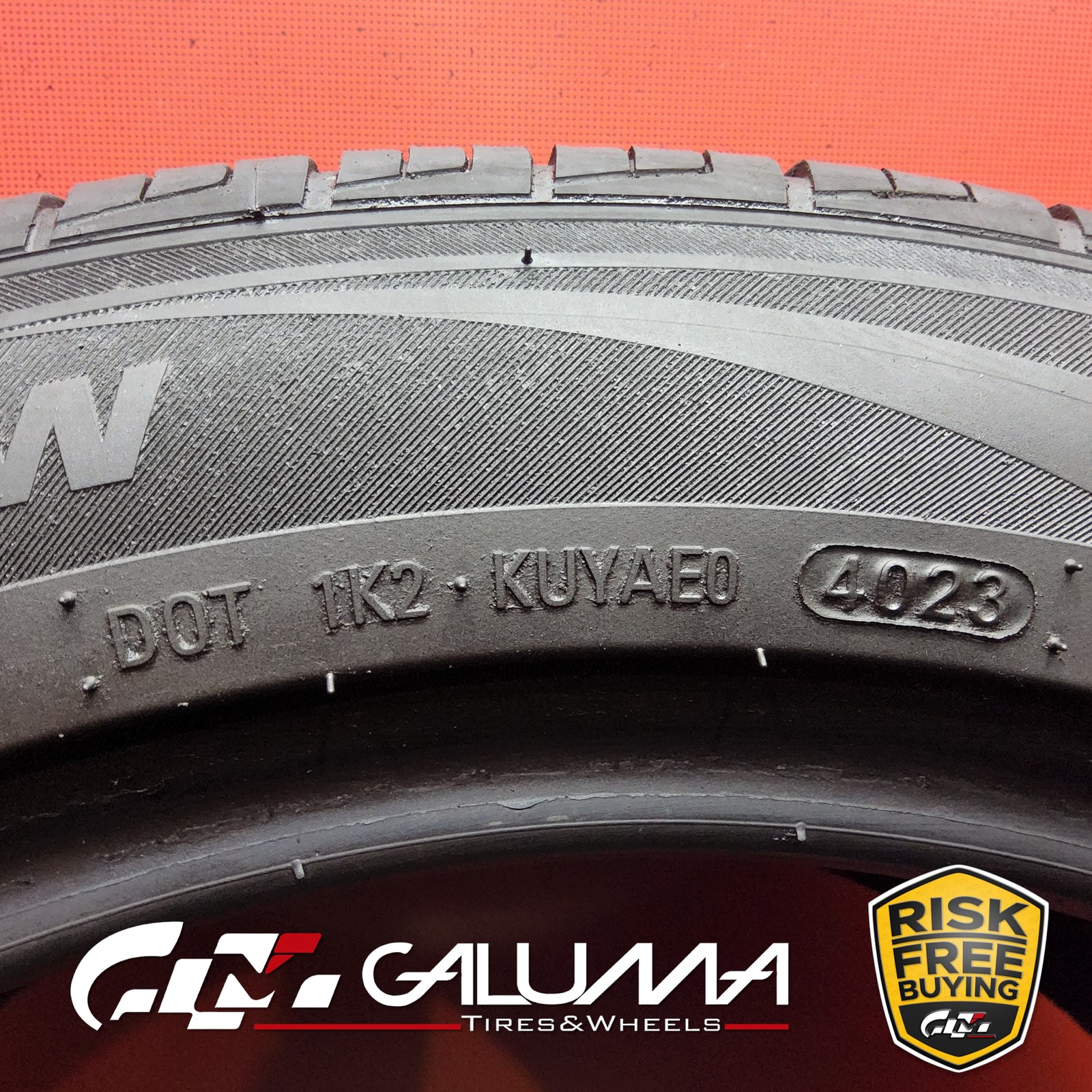 Set of 4 Tires Suredrive Sport 225/50R18 225/50/18 2255018 95W No Repairs #96196