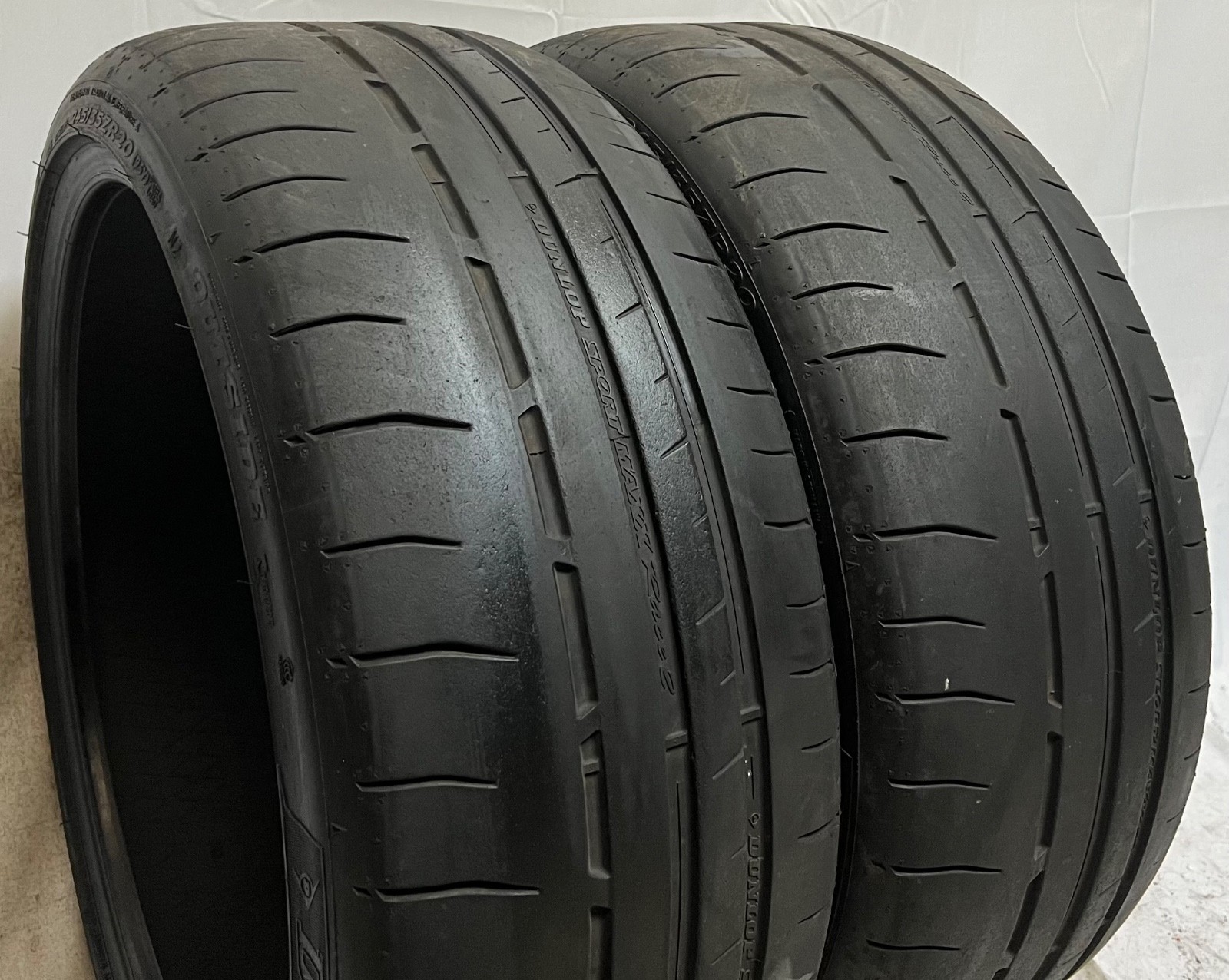 2 – NO REPAIRS 245/35ZR20 XL (95Y) Dunlop Sport Maxx Race 2 (N2) Porsche – 1168