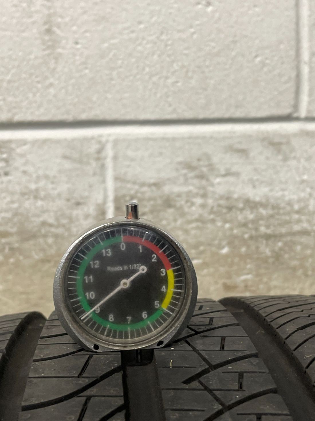 4x P285/40R20 Pirelli P Zero All Season I 9/32 108 H Used Tires 2854020