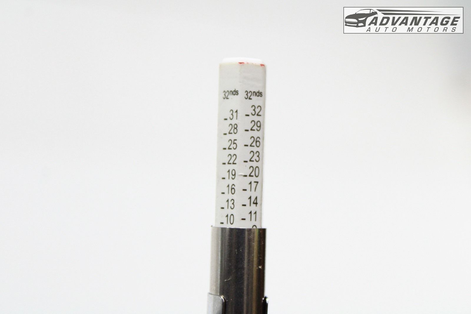 2025 CHEVY EQUINOX WHEEL TIRE 235/65R17 104H GENERAL GRABBER A/T 10/32NDS OEM