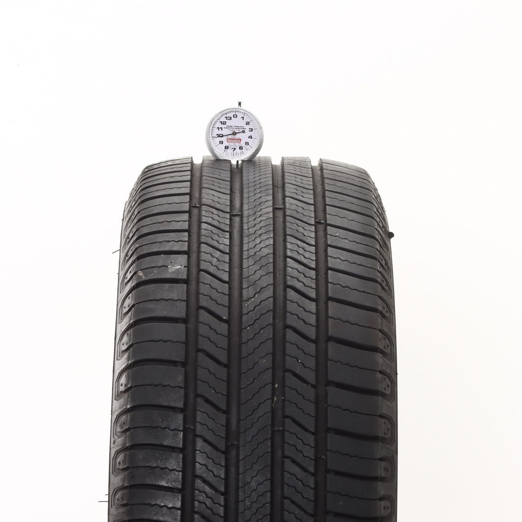 Set of (4) Used 225/55R17 Michelin Defender 2 101H – 9-10/32