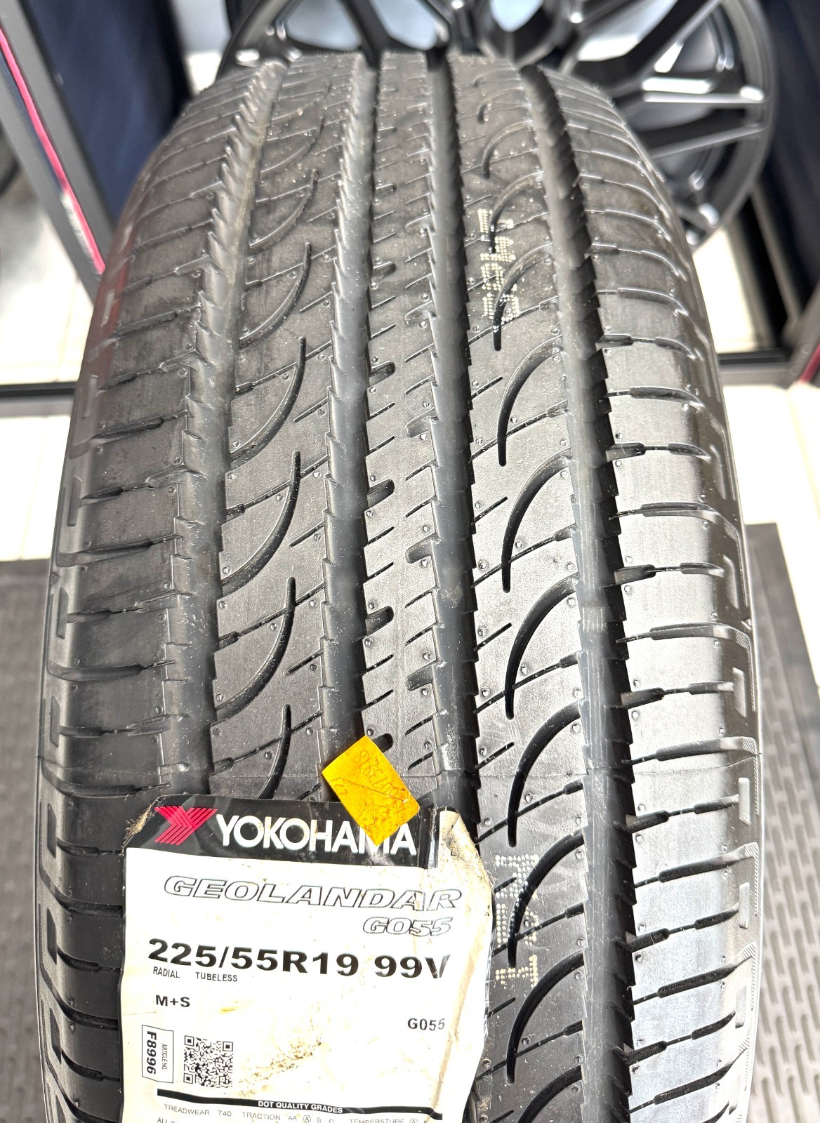 SET (4) 225/55R19 99V Yokohama Geolandar CV G055 NEW/32.