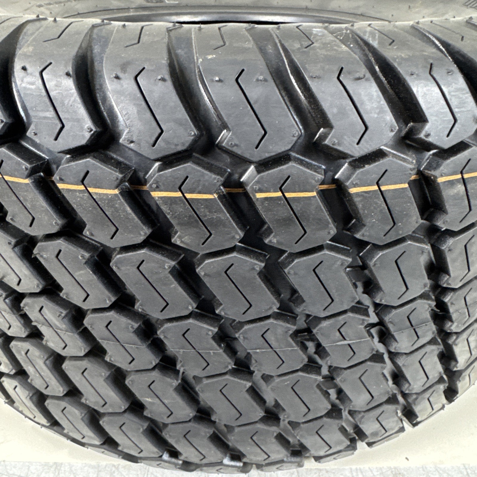 Hi-Run Tire 26X12.00-12 Load 4Ply SU05 Lawn & Garden Tire