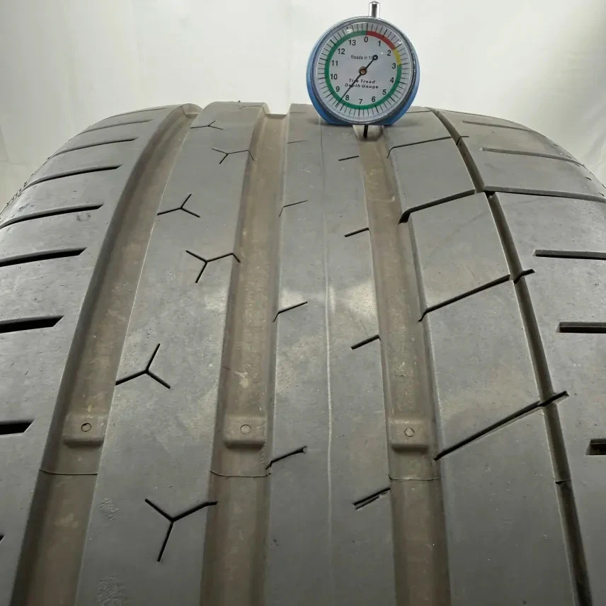 Used 265/35ZR18 Continental ExtremeContact Sport 02 97Y 8/32 (DOT 20)
