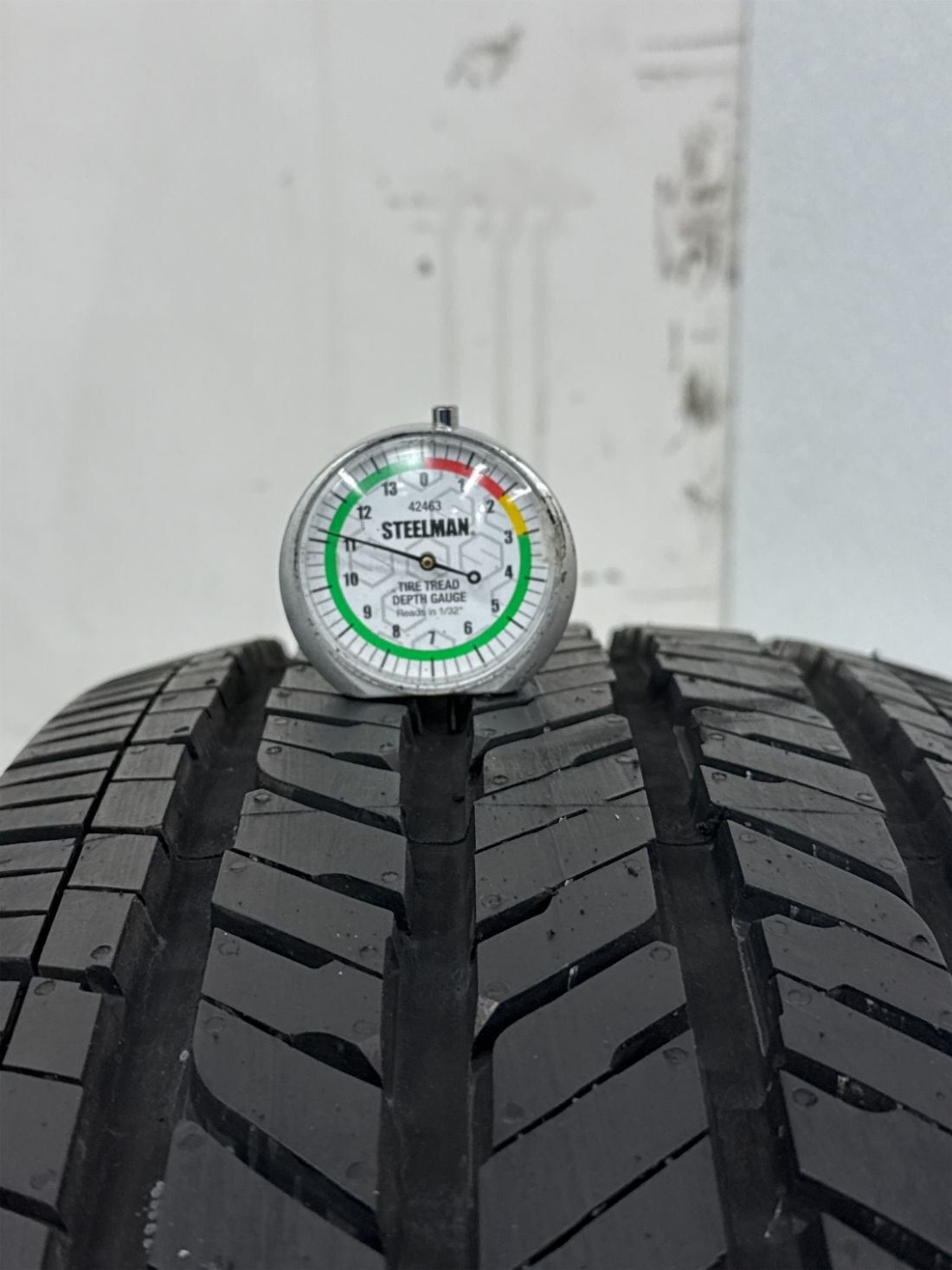 Used P255/70R18 Bridgestone Dueler H/T 113 T – 11/32