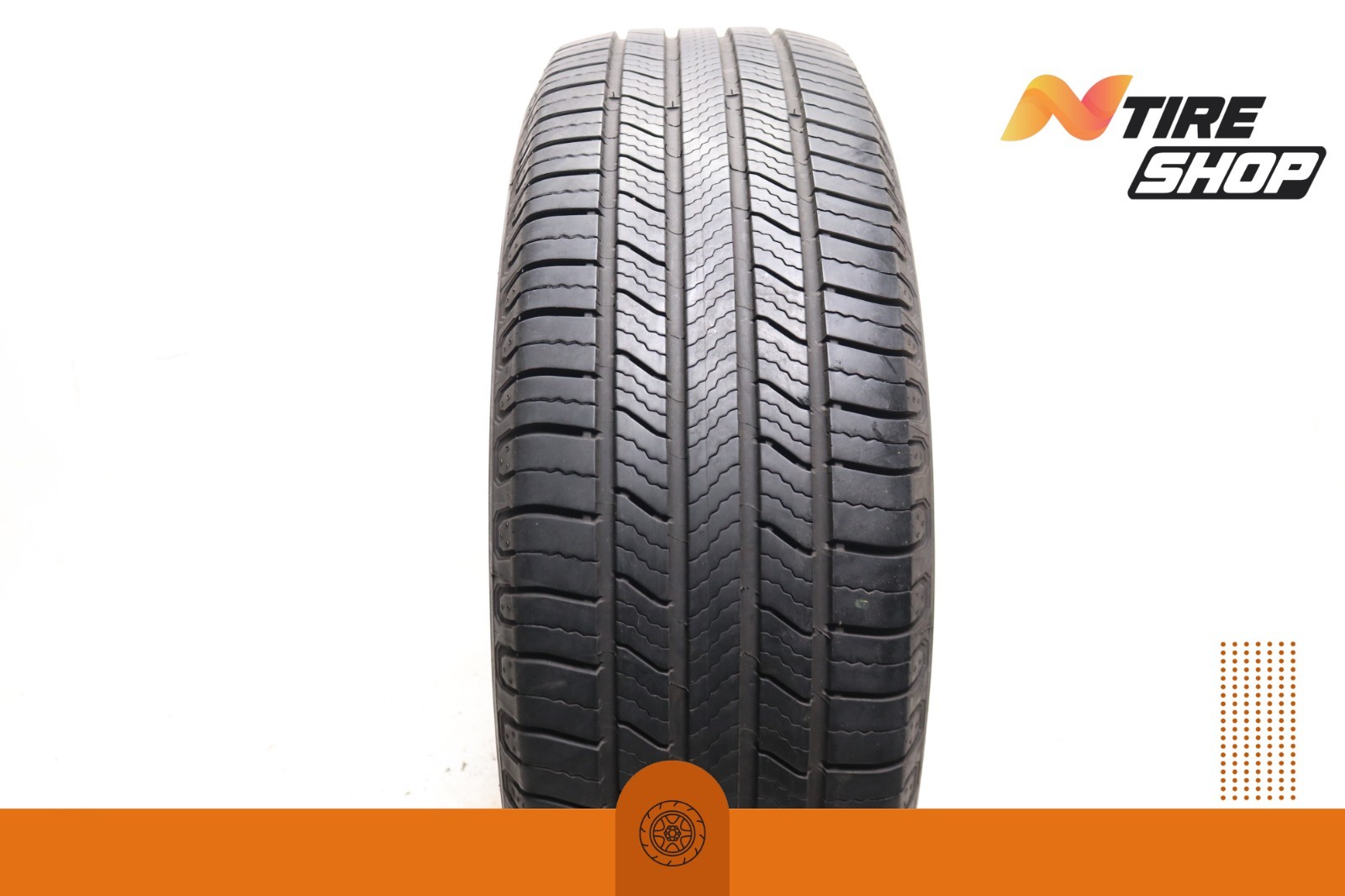 Set of 2 Used 235/60R18 Michelin Defender 2 – 107H – 8-8.5/32